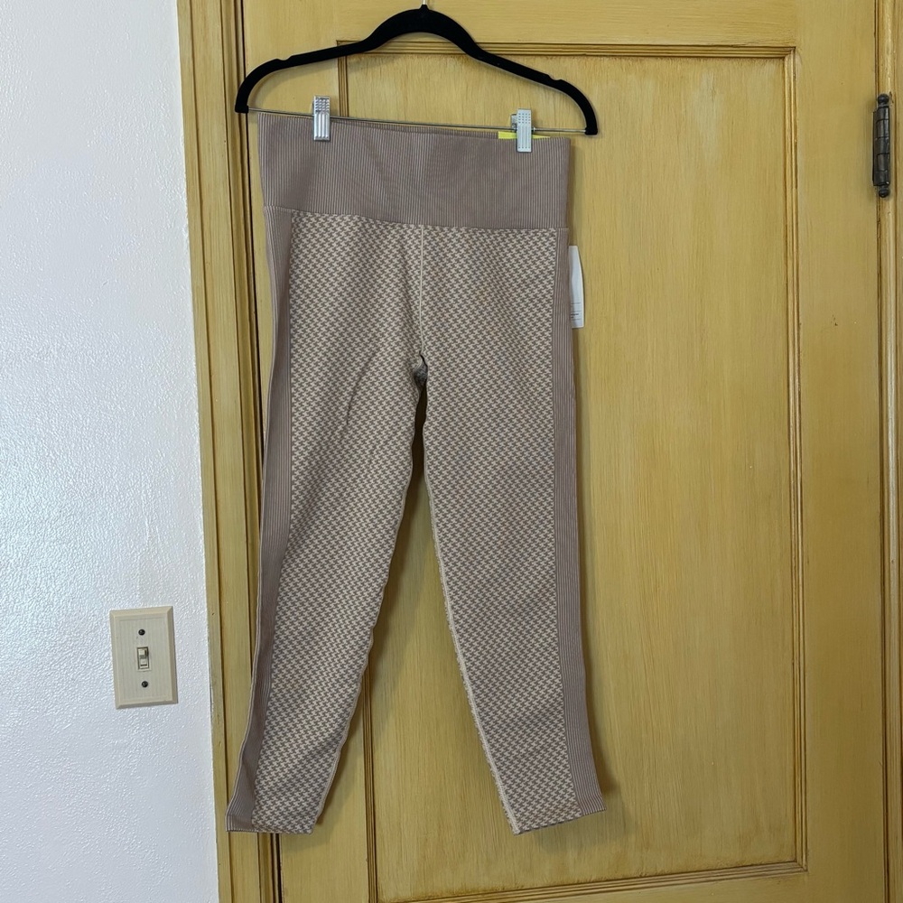 All in Motion 7/8 Seamless Leggings Houndstooth NWT Size XL
